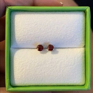 🆕Genuine Garnet 14K White Gold Round Earrings♥️🌹